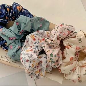 🆕 Boutique Set 5 Cottagecore Boho Floral Scrunchie Hair Tie Band